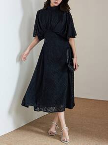 Heiryn 女士立领蝙蝠袖褶裥优雅中长连衣裙 - 黑色 - 查看 5