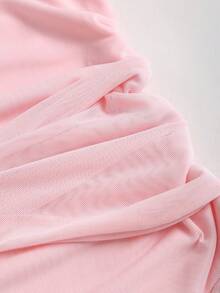 Sweetra Elegant French Style Romantic Ruffled Hem Fitted Casual Dress With Metal Buttons, Suitable For Dates, Vacation, Pink - Pink - View 4