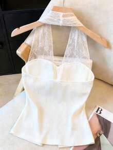 GlowEve 女士白色纯色冰丝纹理面料拼接蕾丝腰部镂空露背设计纽扣前襟优雅高端品质生日礼物约会派对情人节狂欢节复活节劳动节旅行度假街头风无袖上衣，春夏新款时尚小众设计百搭修身吊带背心 - 白色 - 查看 2