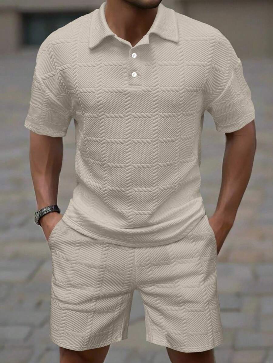 Manfinity Homme 男士纹理短袖休闲 Polo 衫和短裤套装 - 卡其色 - 查看 1