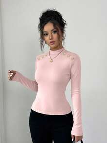 GlowEve Áo thun nữ tay dài cổ tròn màu trơn thanh lịch, điểm nhấn là cúc kim loại trên vai, kiểu dáng dễ phối đồ cho mùa thu/đông. - Hồng - Xem 3