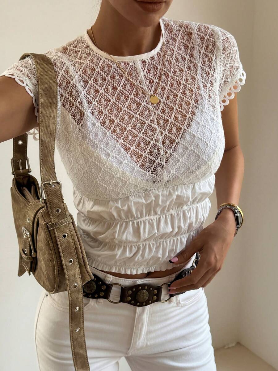 Livesso 女士半透明蕾丝圆领褶皱弹力设计短袖上衣 - 米色 - 查看 1