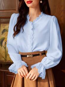 Vintamour 复古优雅女士蕾丝拼接V领衬衫，适合工作、返校、教师等场合，复古长袖纽扣衬衫 - 淺藍色 - 查看 2