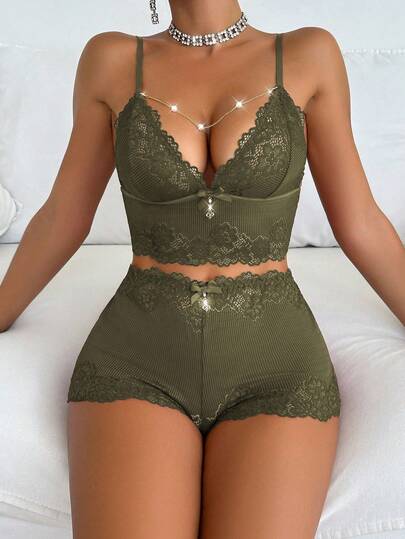 SHEIN Faux Pearl Chain Decor Sexy Lace Camisole And Shorts Pajama Set