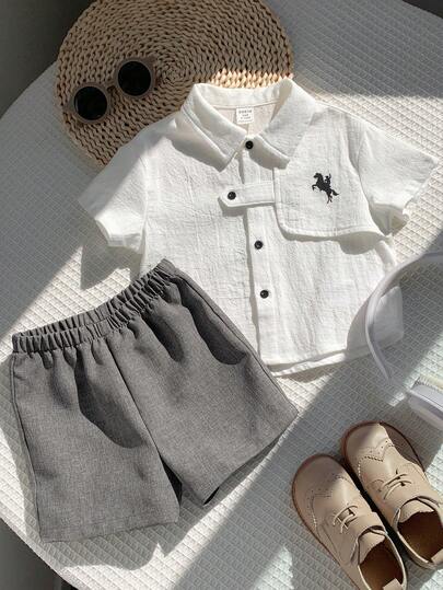 SHEIN 2pcs/Set Baby Boy Toddler Casual White Short Sleeve Woven Shirt And Grey Shorts Set, Spring/Summer Baby Boy Clothes, Outfits