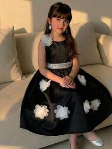 SHEIN Young Girl Black Summer Traditional Wedding Dress,Woven 3D Floral Round Neck Sleeveless Party Dress With White Bow,Tween Formal Princess Flower Girl - Black and White - View 3