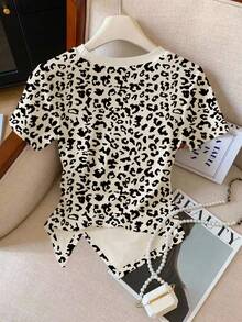 Resyla Women's Leopard Print Pattern Crew Neck Fitted T-Shirt, Versatile For Spring/Summer - Multicolor - View 2
