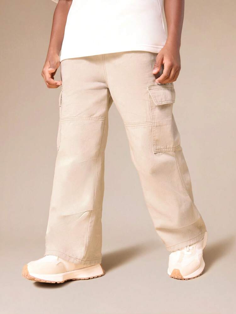 포켓이 있는 주름 장식 와이드 레그 카고 팬츠