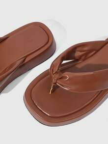 HighSole 女士极简人字拖，棕色，厚底，柔软舒适，防滑，适合通勤、购物、海滩、音乐节等场合，百搭夏季单品 - 棕色 - 查看 3