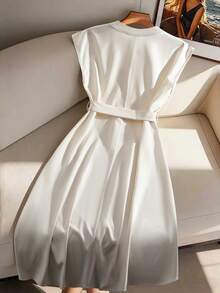 GlowEve 无袖立领褶裥中长连衣裙，腰间系带蝴蝶结，通勤约会皆宜的优雅雪纺连衣裙，显瘦成熟风格 - 白色 - 查看 2