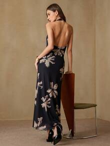 Revavyn Elegant Sexy Deep V Backless Halter Elastic Mesh Printed Bodycon Sleeveless Dress - Multicolor - View 2