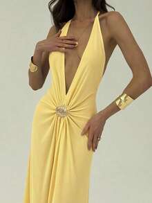 Aloruh Đầm maxi nữ màu trơn cổ chữ V sâu, buộc dây sau lưng, xếp ly, trang trí kim loại, gợi cảm, thích hợp cho hẹn hò và dự tiệc. - Màu vàng - Xem 5