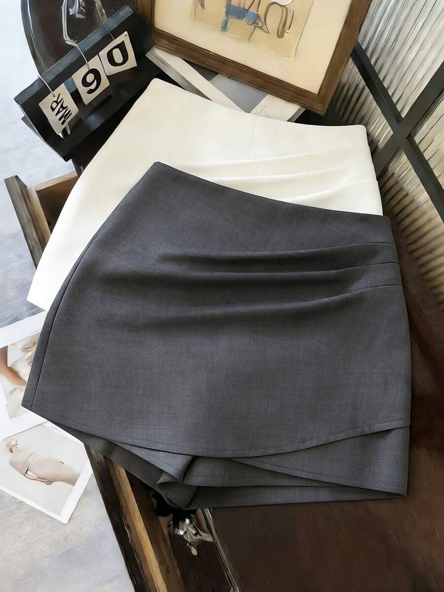 Franclia Falda corta plisada en A de color gris para mujer, ideal para ir al trabajo, uso diario y commuting. Falda asimétrica, falda de oficina, falda de trabajo, falda gris, ropa de trabajo para mujer, falda Y2K, falda de lana, falda lisa, falda formal para dama, minifalda, falda de oficina para mujer - Gris - Ver 1