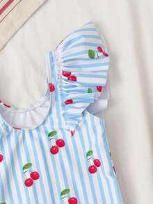 SHEIN Traje de baño de una pieza con estampado de fresa y falda de volantes de malla para niñas, lindo para vacaciones - Azul - Ver 4