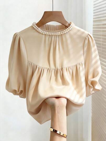 SHEIN Franclia 女士圆领短袖泡泡珍珠装饰连衣裙，袖口褶皱设计，前开衩拼接褶皱效果，休闲宽松时尚风格