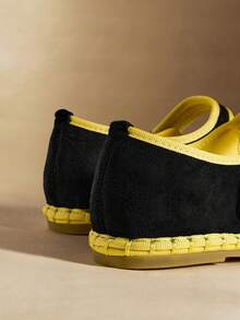 Rosivie Women's Buckle Design Casual Commuter Flat Shoes - Black - View 4