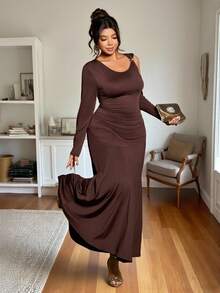 Elenzga 大码女式新款不对称领口长袖金属装饰腰部褶皱A字型长连衣裙，百搭优雅，春秋季款 - 棕色 - 查看 5