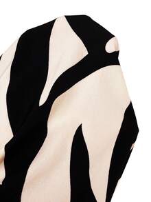 SHEIN Frenchy Đầm cỡ lớn cổ tim tay ngắn họa tiết hoa cánh hoa khoét rỗng phối màu tương phản - Màu Khaki - Xem 6