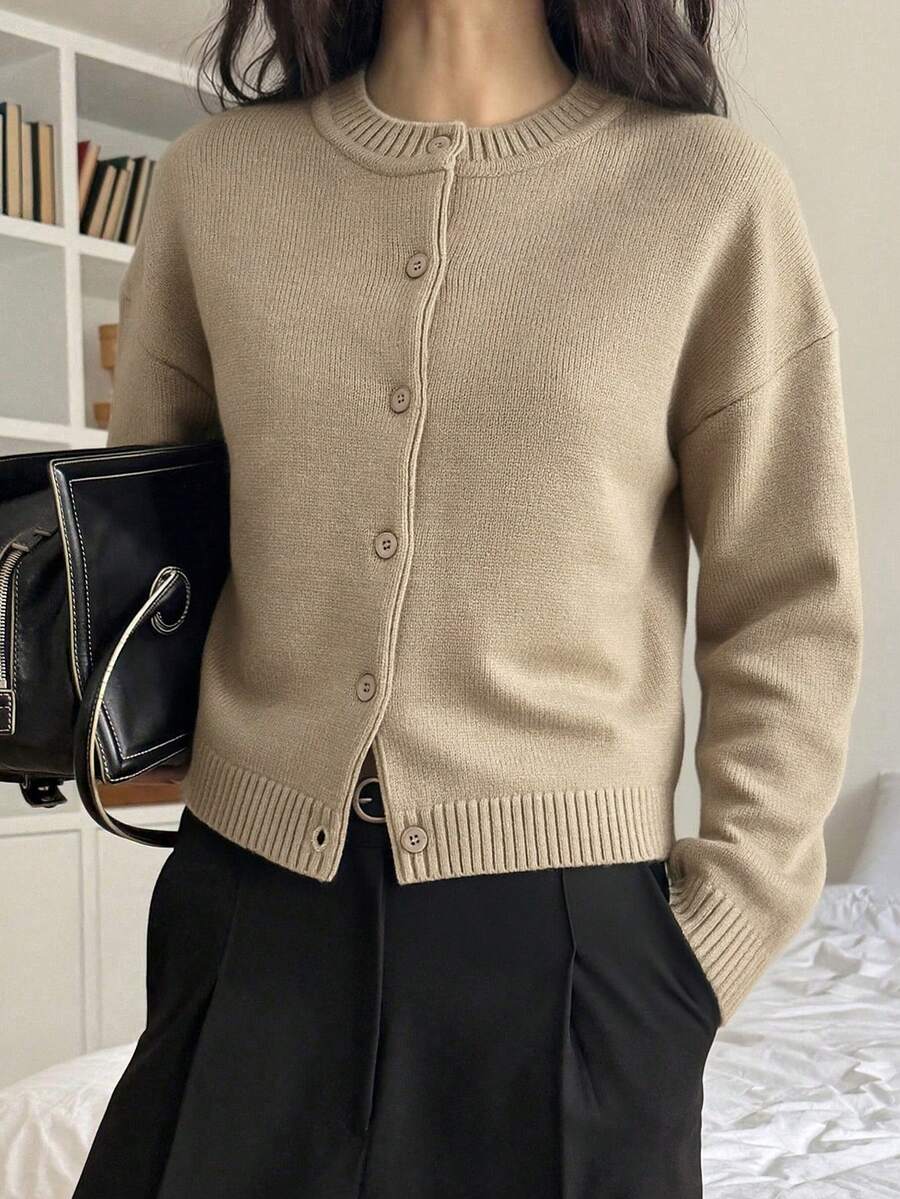 DAZY Áo khoác cardigan dệt kim tối giản, màu trơn, đa năng, phong cách thường ngày dành cho nữ. - Màu Khaki - Xem 1