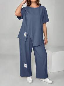 SHEIN Essnce 大码女装春夏时尚休闲宽松舒适日常质感面料两件套短袖上衣和阔腿裤紫色两件套，女士夏季穿搭，机场穿搭，女士居家套装，宽松裤套装，母女装，复古富家女装 - 霧霾藍 - 查看 3