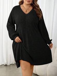 SHEIN CURVE+ Đầm ngắn tay dài cổ chữ V màu nâu, chất liệu dệt kim mềm mại, cỡ lớn dành cho nữ, thích hợp cho mùa thu đông. - màu đen - Xem 6