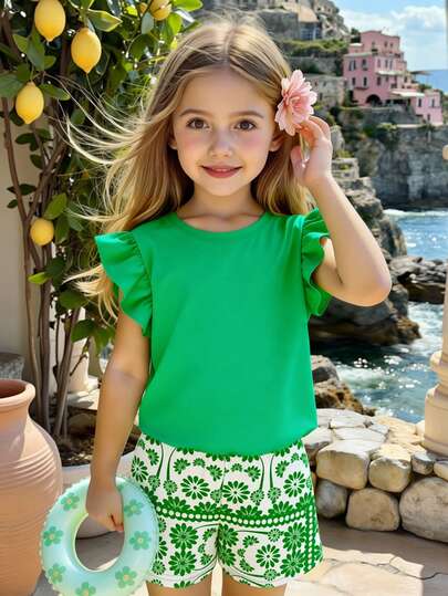 SHEIN Spring And Summer Girls Young Girl Casual Fashion Creative Personalized Fresh Simple White Base Green Floral Pattern Print Casual Basic Sleeveless Short T-Shirt And Shorts Set, Comfortable Daily Wear, Cozy Summer Styles Suitable For Spring And Summer Girls