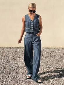Livesso Striped Sleeveless V-Neck Button Front Fashion Summer Women Denim Suit - Blue - View 3