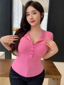 Dazy Plus Camiseta corta de manga corta con cremallera media ajustada y sólida de color rojo rosa sexy - Rosa Fucsia - Ver 6