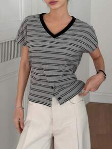 DAZY 女士夏季短袖条纹V领收腰休闲优雅T恤 - 黑色 - 查看 5