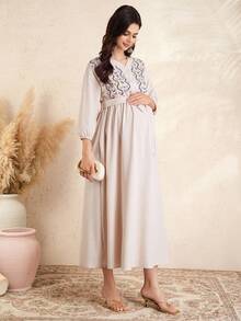 Momance 灯笼袖孕妇连衣裙，V领，半开襟，腰部刺绣，松紧腰带，前襟蝴蝶结，下摆刺绣，A字裙 - 杏色 - 查看 6