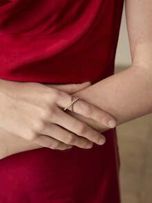 MOTF PREMIUM PRE-18K镀金十字架双层简约白钻戒指 - 白色 - 查看 7