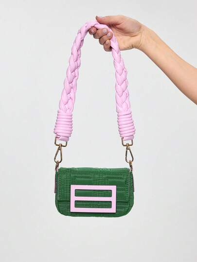 ROMWE Kawaii "2025 Petite Woven Phone Bag – Elegant Chain-Strap Mini Shoulder Bag (Signature Square Silhouette With Statement Strap)"
