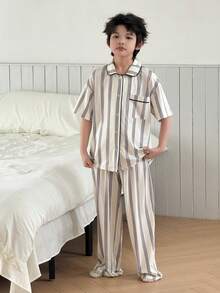 DAZY 男童落肩短袖纽扣条纹休闲宽松睡衣套装 - 白色 - 查看 3