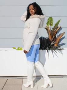 Steph T 秋冬毛绒装饰斜口袋抽绳腰带连帽派克大衣 - 杏色 - 查看 4