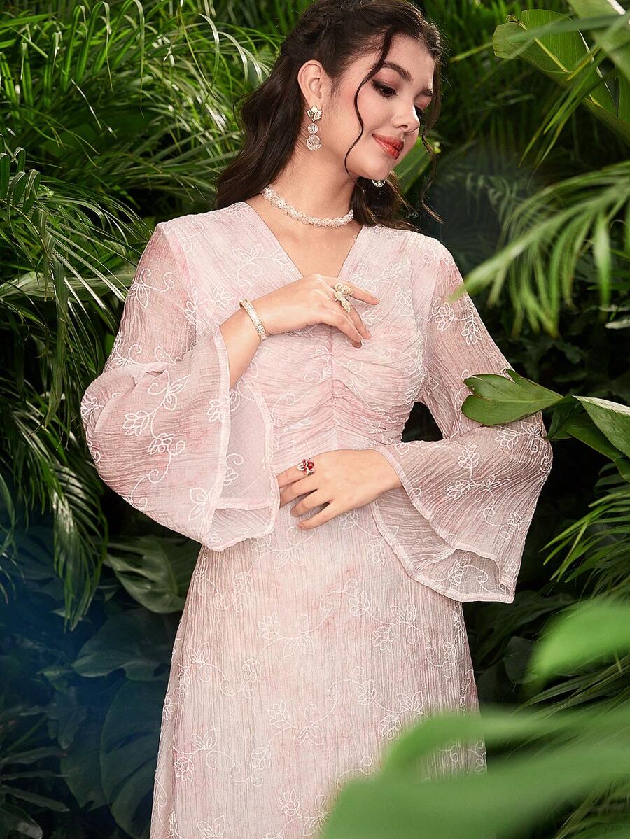 Modelyn 女士优雅花卉刺绣连衣裙 - 彩色 - 查看 1