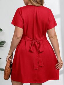 SHEIN Clasi 大码纯色V领系带优雅夏季连衣裙 - 紅色 - 查看 2