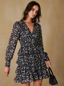 Revavyn Novo vestido mini romântico floral com camadas de bolo, decote em V, cintura alta e manga comprida - Multicolorido - Ver 5