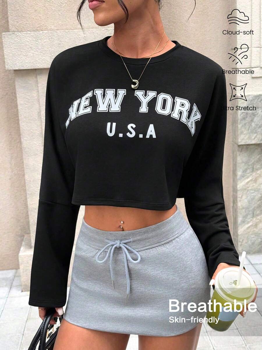 Dewbera Letter-Print Crew Neck Pullover Long-Sleeved Sweatshirt Suitable For Everyday Wear - Black and White - View 1