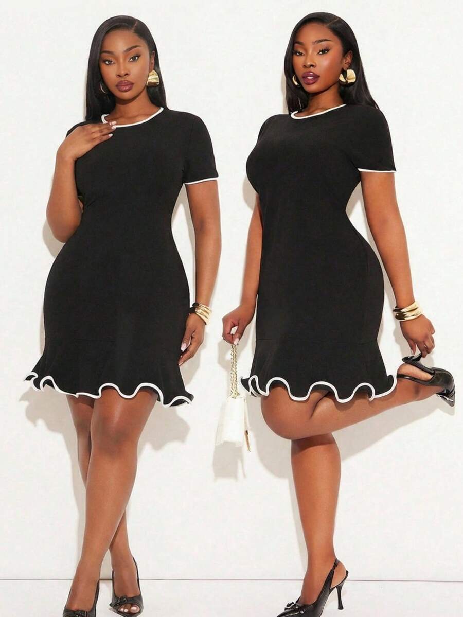 SHEIN SXY Plus Size Black Stretch Knitted Ruffled Hem Short-Sleeved Fitted Round-Neck Dress With Contrasting Decorative Edges, Suitable For Commuting,Fashionable,Elegance,Sexy,Valentine's Day,Wedding Guest,Vintage,Party,Spring,Gown For Prom Night,Prom,Printemps à été,Going Out,Vintage,رمضان,Spring To Summer,Elegant Dresses For Women,Holiday Dress,Casual Dresses For Women,Valentine's Day,Festival Dress,Spring Outfit Women,Summer Holiday Outfits.Street Style Women Plus Clothing Dress Plus Size Short Dress, Summer Dresses