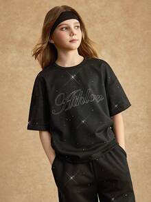 Conjunto de camiseta para niñas preadolescentes, incluye camiseta holgada de manga corta negra con decoración de letras de lentejuelas y pantalones anchos holgados negros, tela suave y agradable para la piel, adecuado para uso diario y ocio de vacaciones, nueva colección de verano - Negro - Ver 2
