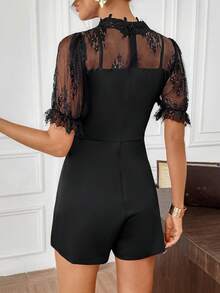 Editum 春夏新款黑色长袖蕾丝边饰优雅修身设计金色装饰纽扣天鹅绒连体裤，女士冬季、圣诞节、新年服装 - 黑色 - 查看 2