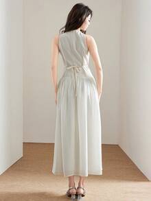 女士简约纯色褶皱拼接无袖圆领连衣裙 - 杏色 - 查看 5