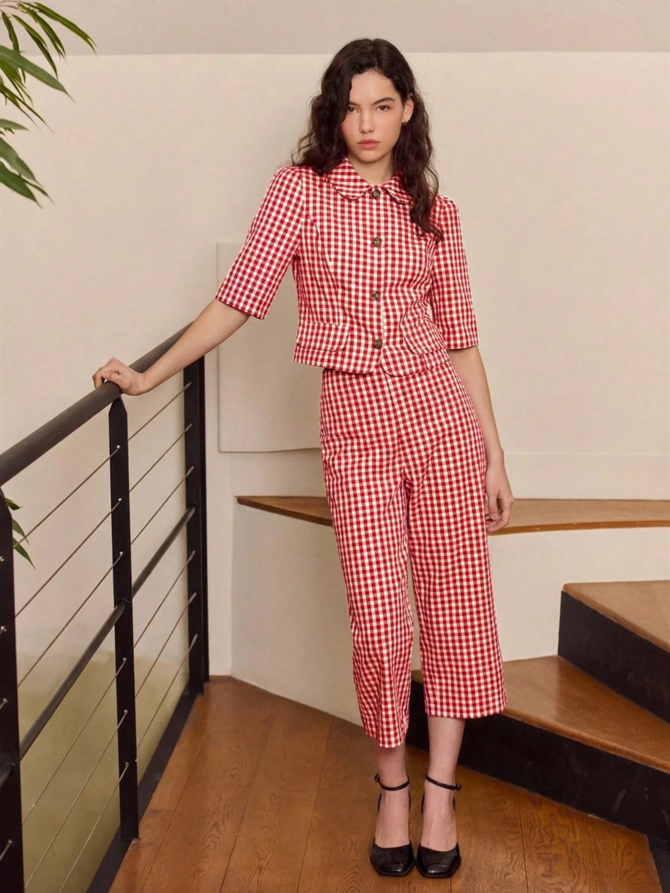 Red Gingham Button-Up Short-Sleeve Jacket With Rounded Collar Cute Vintage Style Spring Summer Going Out