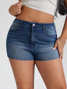 SHEIN CURVE+ 大码休闲蓝色纽扣口袋修身牛仔短裤 夏季穿搭 春季穿搭 复活节穿搭 节日穿搭 沙滩穿搭 休闲短裤 度假穿搭 夏季假日穿搭 乡村音乐会穿搭 蓝色短裤 - 淺色水洗藍 - 查看 7