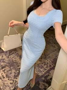 DAZY Đầm midi dự tiệc cưới, dạ hội, cocktail, màu xanh đậm phối ren khoét lỗ, chất liệu vải dày dặn, phối họa tiết kẻ caro, viền ren, thích hợp cho mùa xuân và hè. Đầm ôm eo thanh lịch, thích hợp cho các dịp trang trọng. - Màu xanh lam - Xem 7