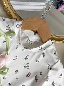SHEIN Playful Pals 两件套女婴夏季新款时尚休闲上衣，蝴蝶结装饰，搭配黑色喇叭裤，修身显高。 - 粉色 - 查看 6