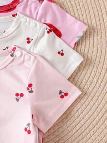 SHEIN Baby Girl Cherry Print Round Neck Short Sleeve Casual Romper - Multicolor - View 3