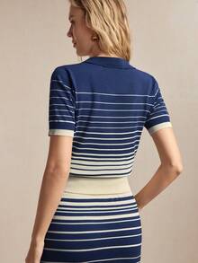 BizChic 新款春夏蓝色不对称渐变条纹Polo领半拉链单排扣装饰设计撞色抗起球轻盈丝滑针织女式毛衣，适合夏季叠穿或单穿 - 藏蓝色 - 查看 7