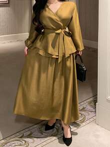 Dazy Plus 大码女士优雅纯色V领系带衬衫和A字裙两件套，春夏复活节 - 綠色 - 查看 4