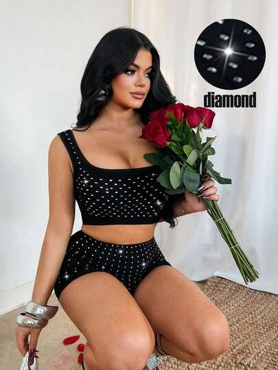 SHEIN SXY Conjunto de camiseta de tirantes de cuello cuadrado y pantalones cortos brillantes, adecuado para conciertos/fiestas sexys